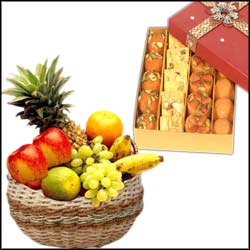 "Divinity gift hamper-4 - Click here to View more details about this Product
